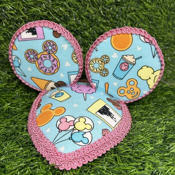 Disney Park Food / Snacks Print HANDMADE Mouse Ear Hat/ Fascinator Hat - Picture 2 of 4